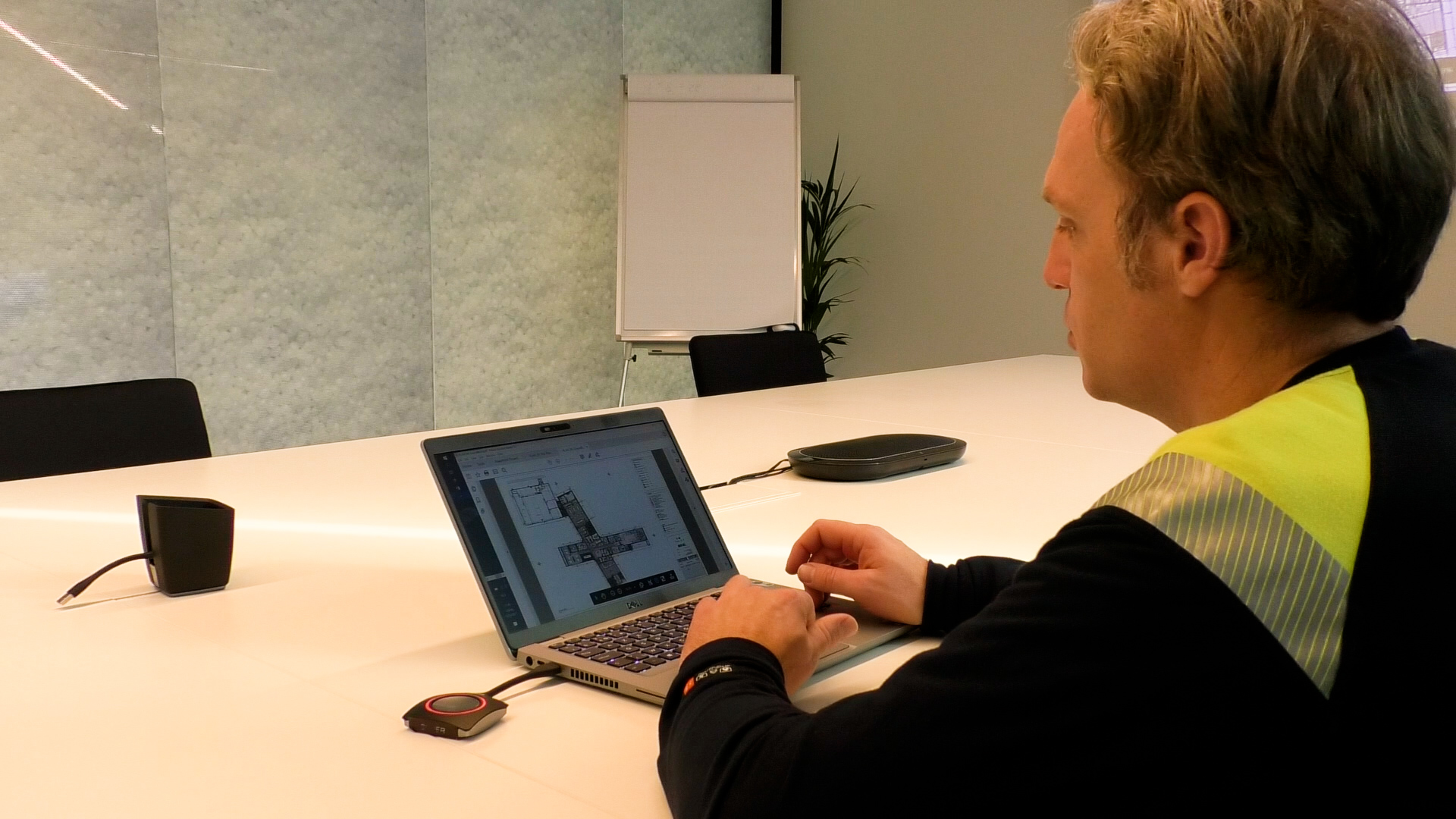 Connectie met projector via Barco ClickShare
